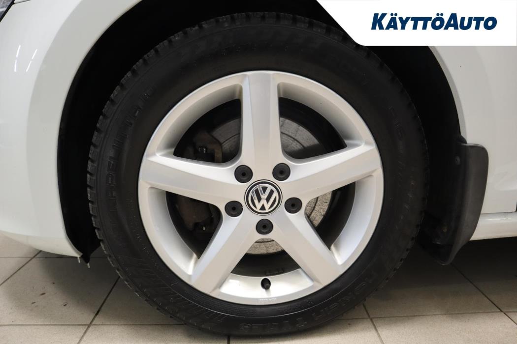 VOLKSWAGEN Golf 2016