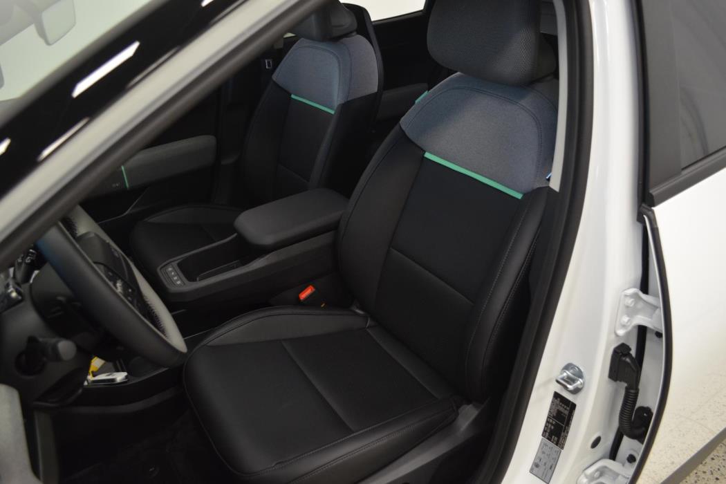 KIA EV4 2026