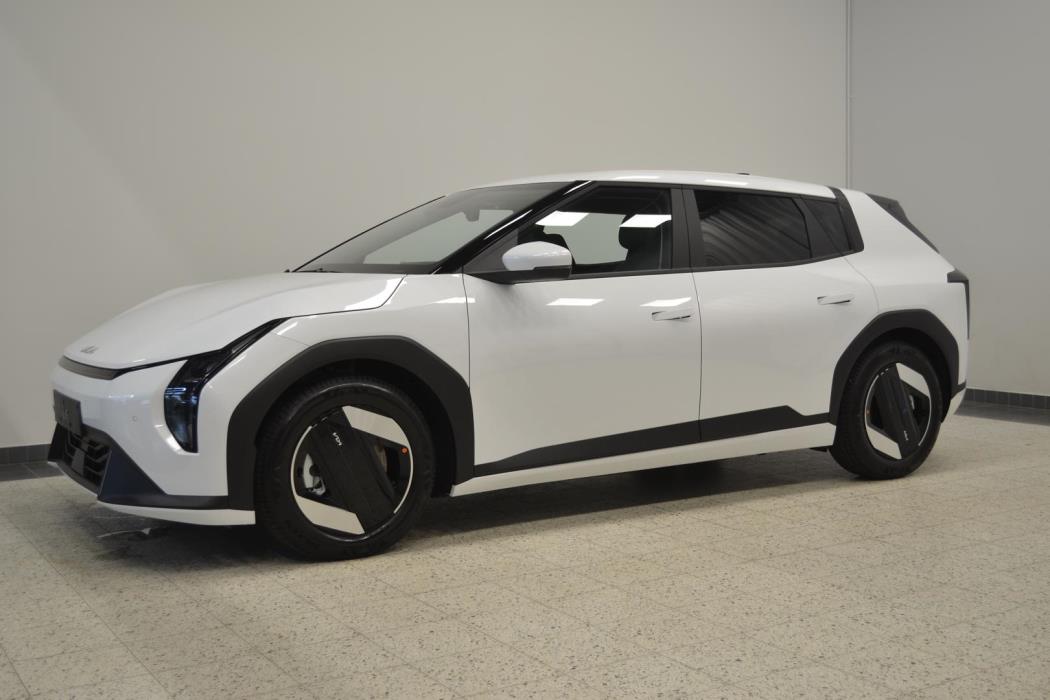 KIA EV4 2026