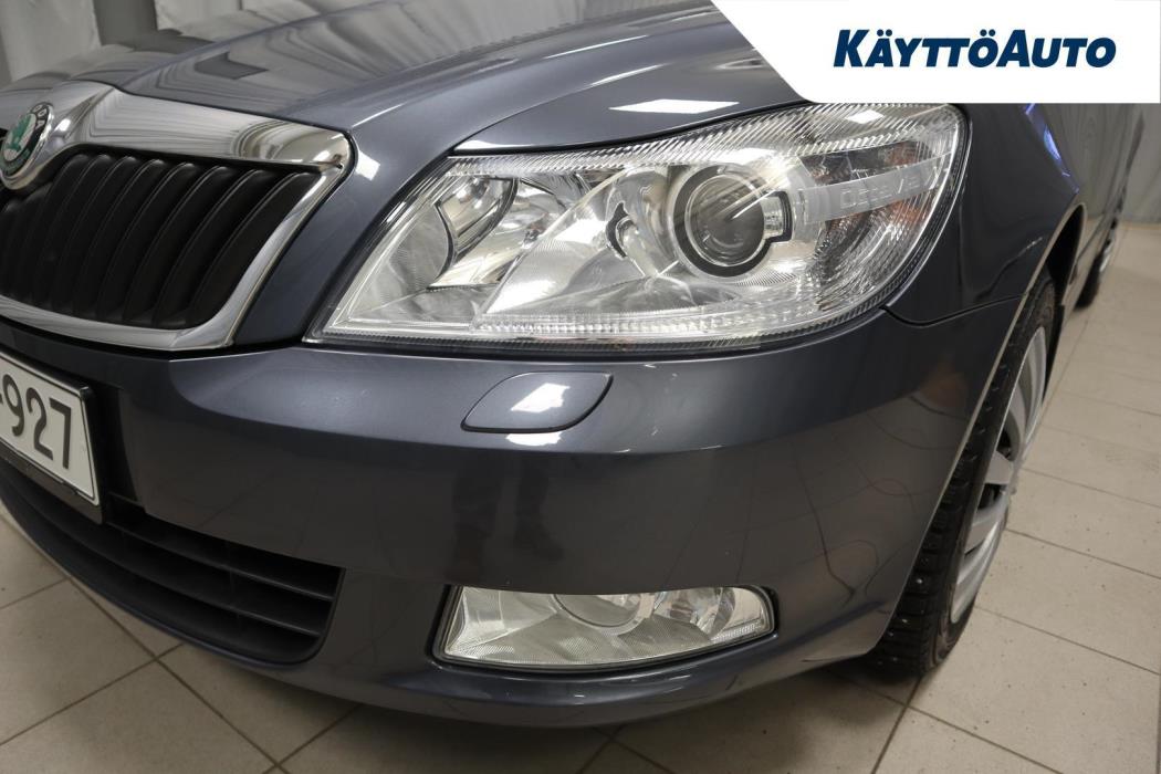 SKODA Octavia 2012