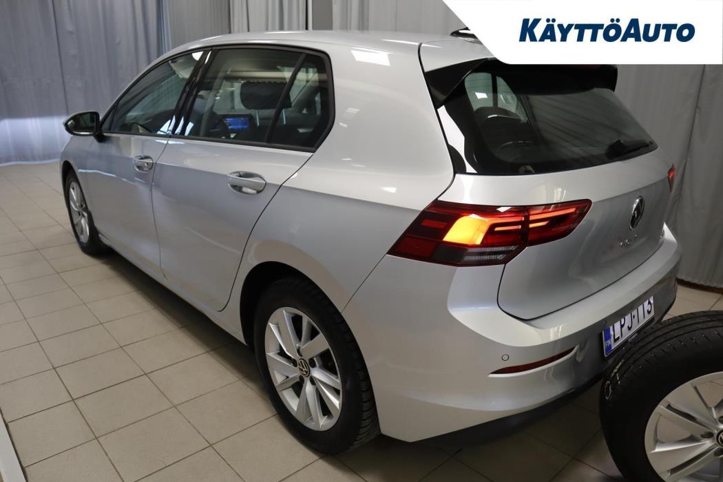 VOLKSWAGEN Golf 2021