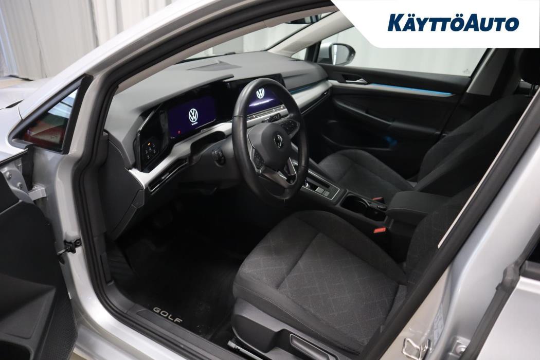 VOLKSWAGEN Golf 2021