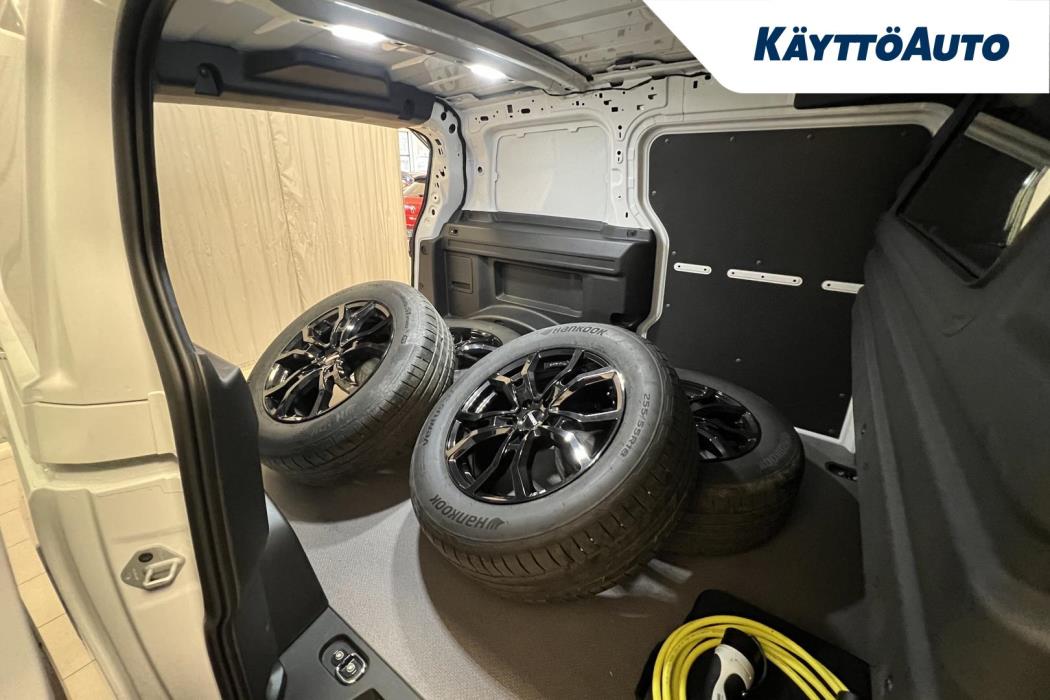 VOLKSWAGEN ID. Buzz Cargo 2024