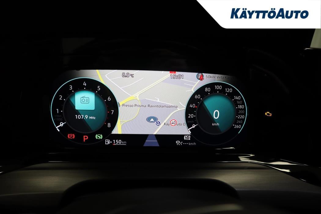 VOLKSWAGEN Golf 2023