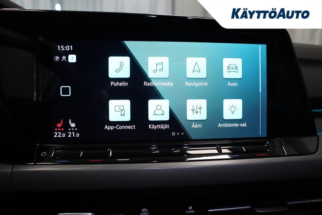 VOLKSWAGEN Golf 2023