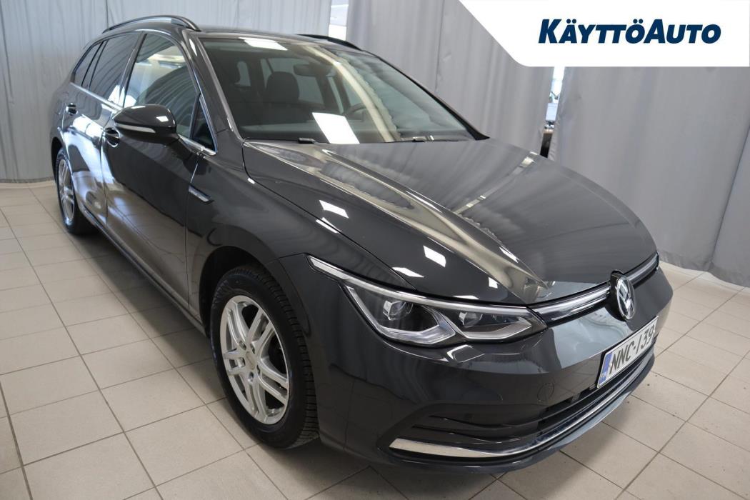 VOLKSWAGEN Golf 2023