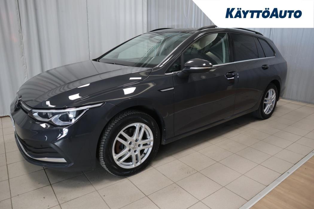 VOLKSWAGEN Golf 2023