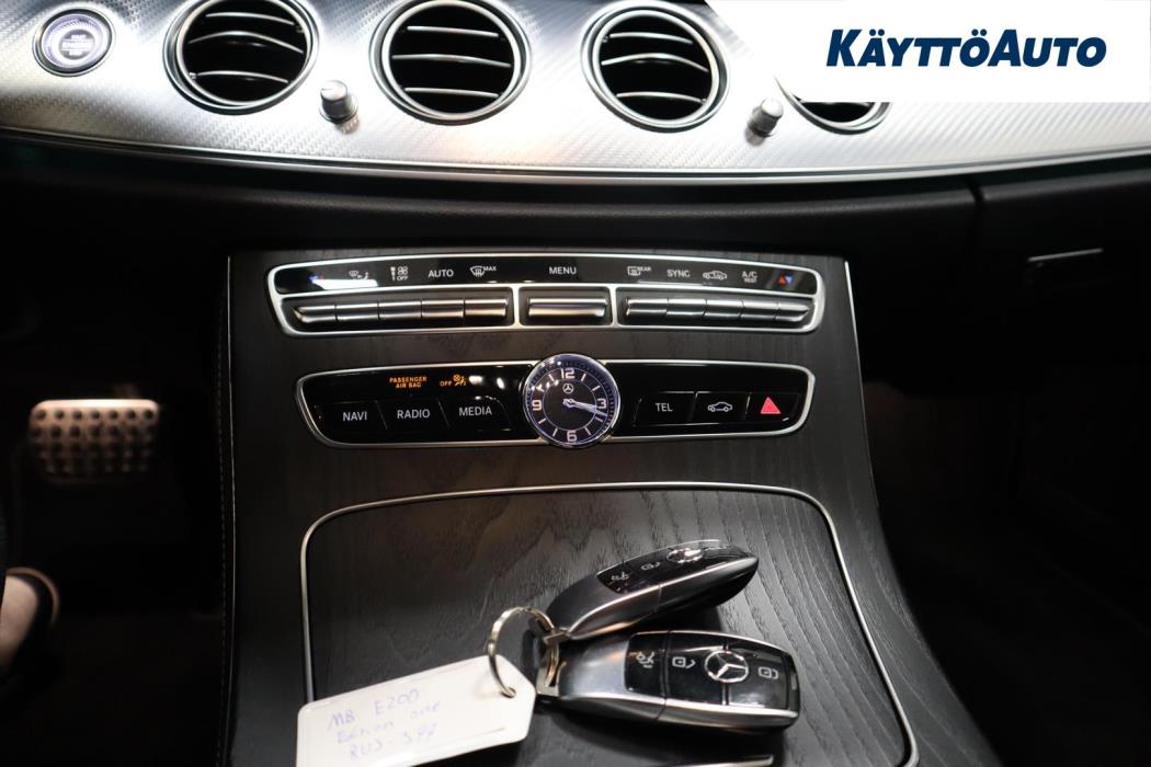 MERCEDES-BENZ E 2020