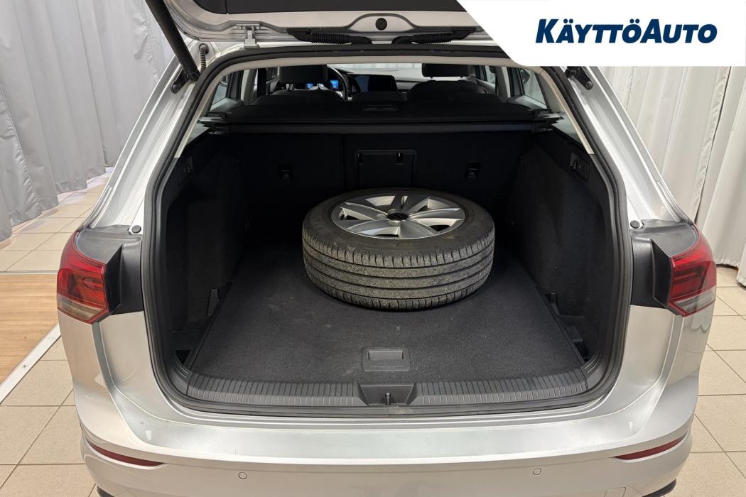 VOLKSWAGEN Golf 2021