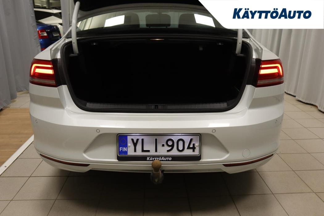 VOLKSWAGEN Passat 2019