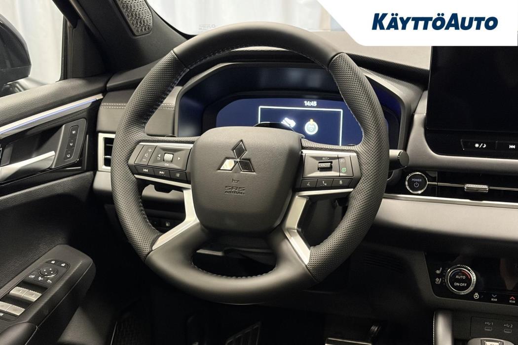 MITSUBISHI Outlander 2026