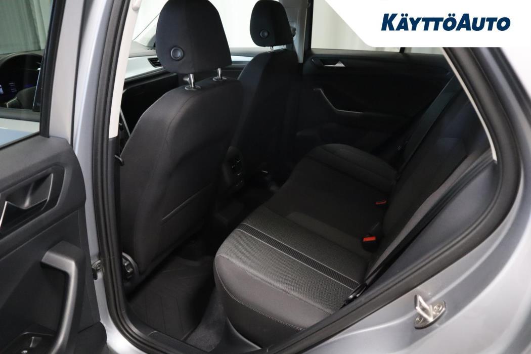 VOLKSWAGEN T-Roc 2024