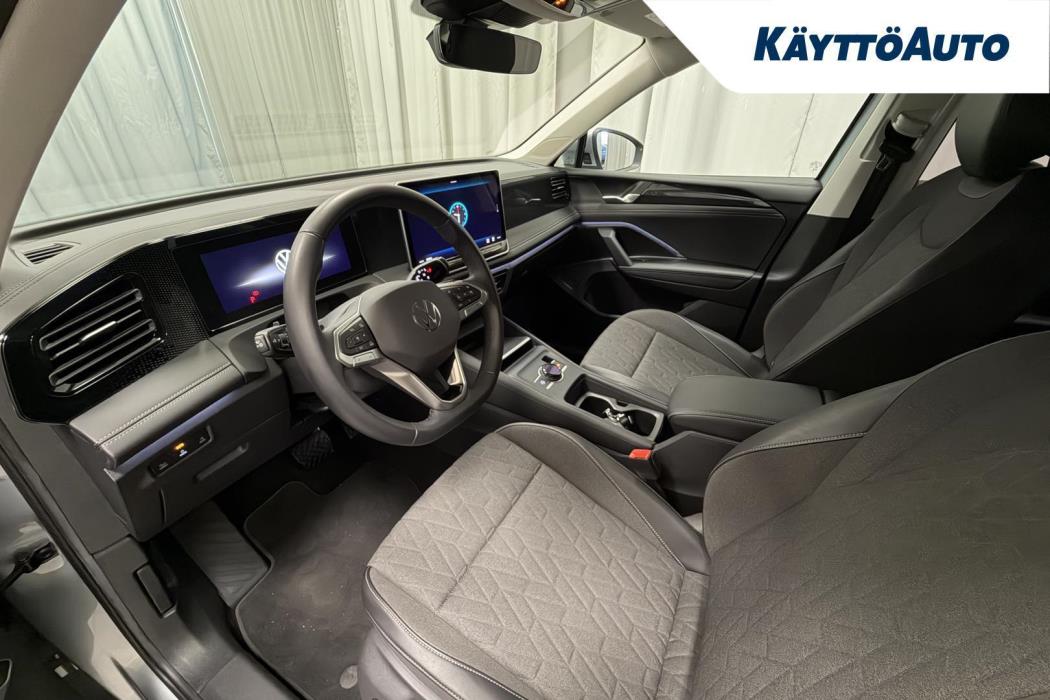 VOLKSWAGEN Tiguan 2025