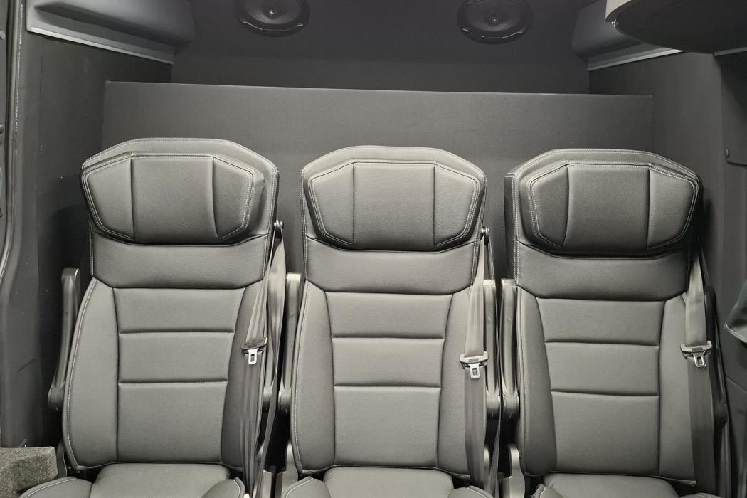 VOLKSWAGEN Crafter 2026