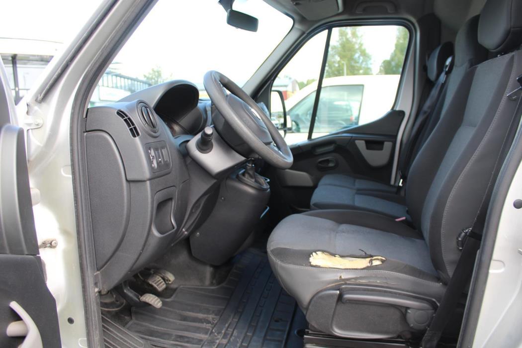 NISSAN NV400 2018