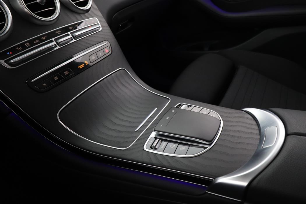 MERCEDES-BENZ GLC 2022