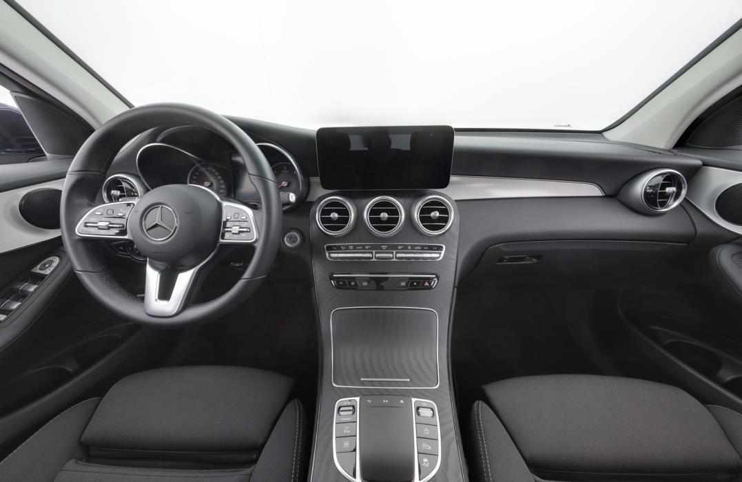 MERCEDES-BENZ GLC 2022