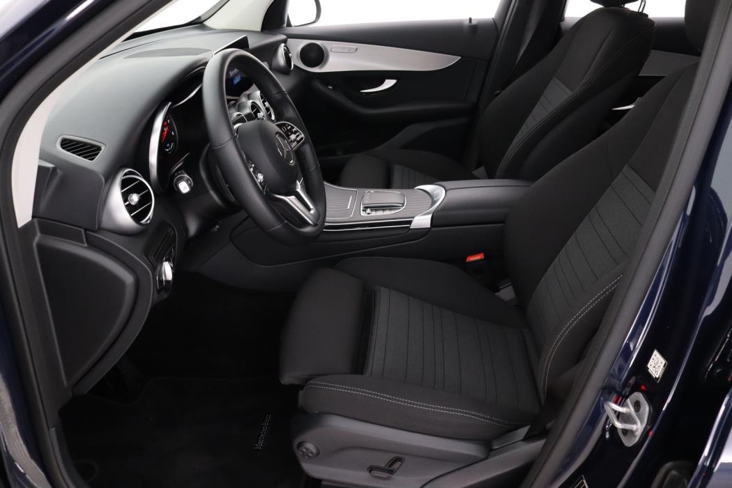 MERCEDES-BENZ GLC 2022