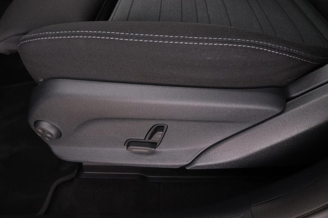 MERCEDES-BENZ GLC 2022