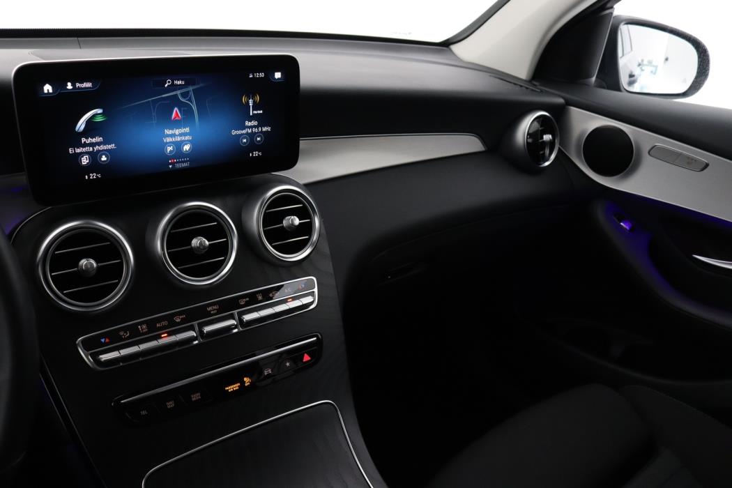 MERCEDES-BENZ GLC 2022