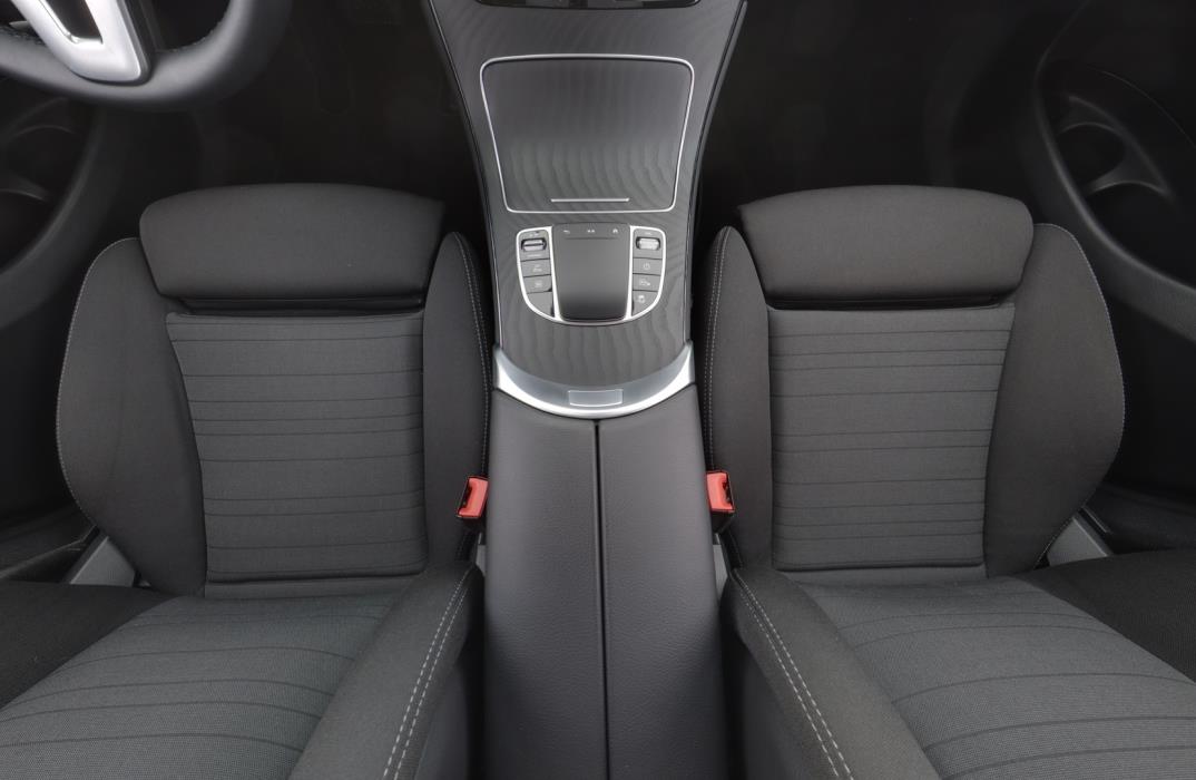 MERCEDES-BENZ GLC 2022