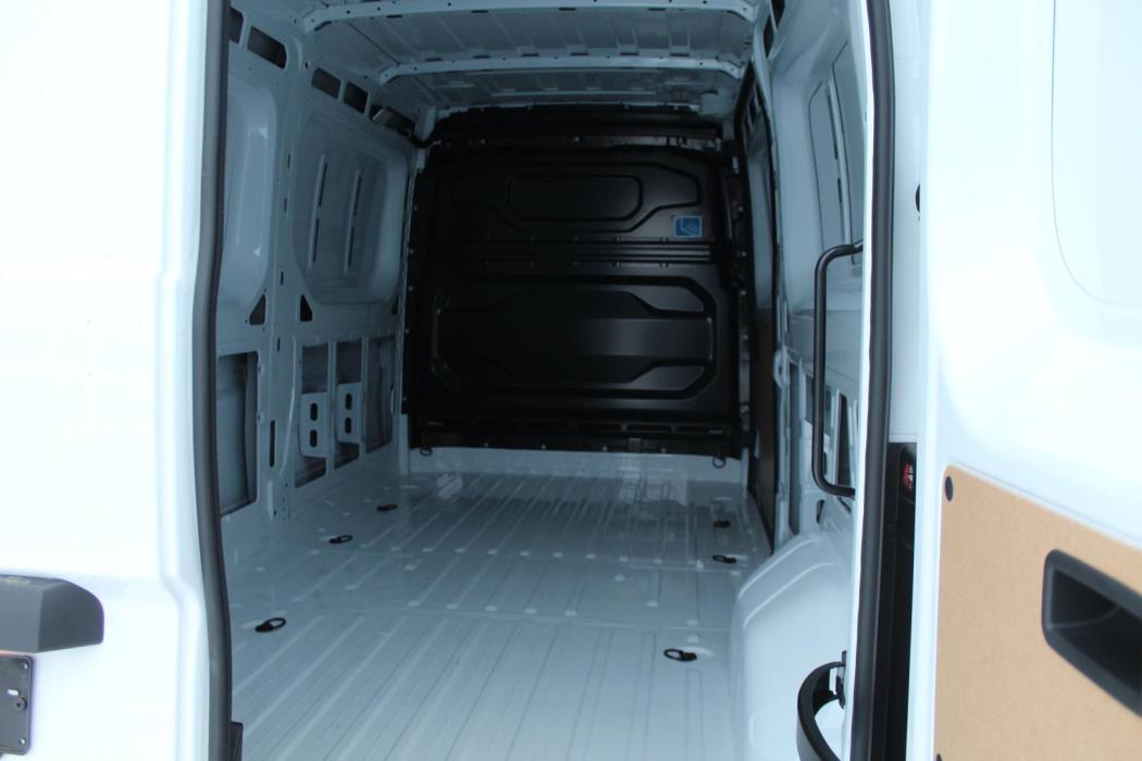 NISSAN Interstar 2026