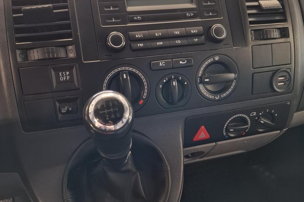 VOLKSWAGEN Transporter 2009