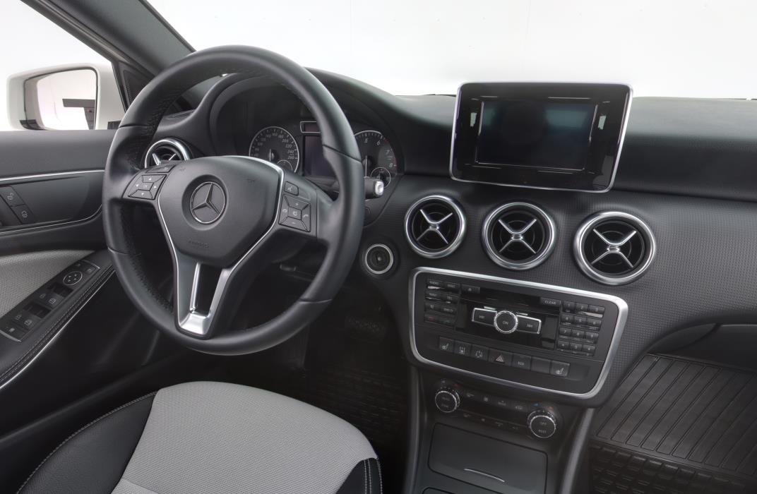 MERCEDES-BENZ A 2014