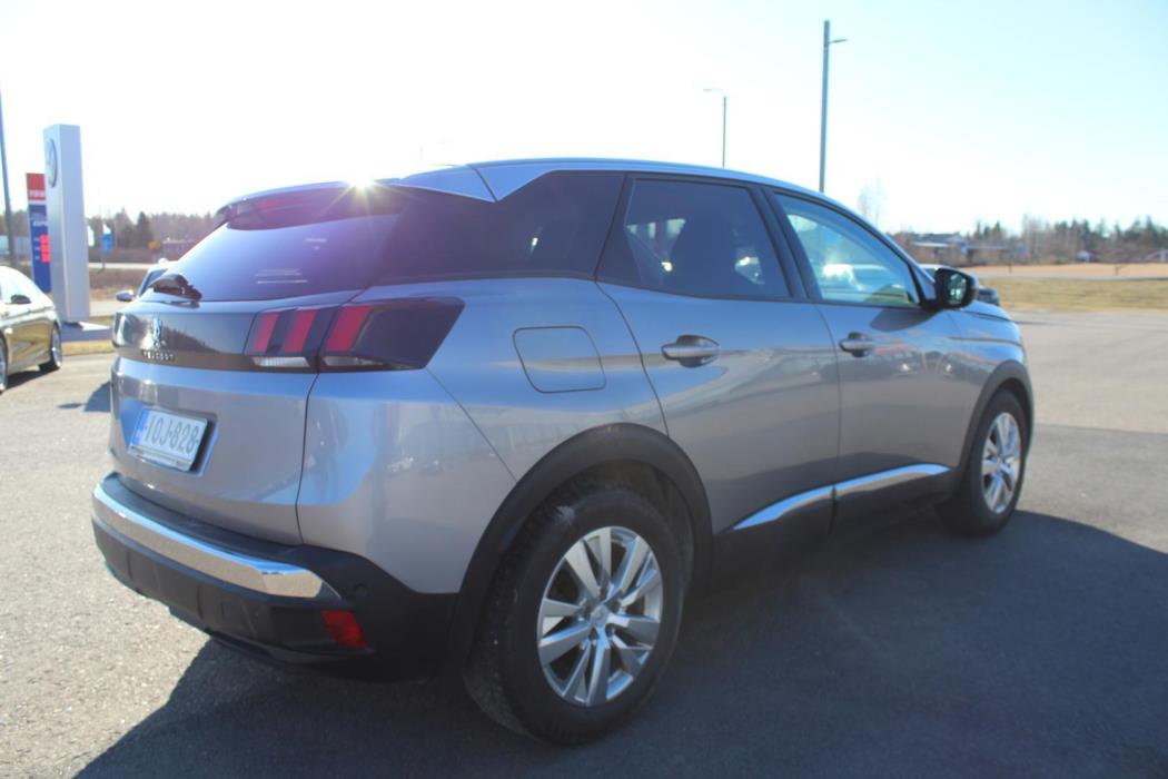 PEUGEOT 3008 2018