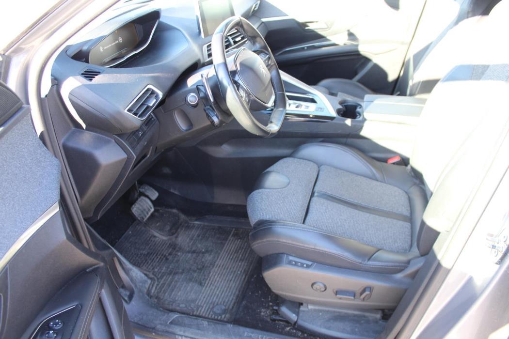 PEUGEOT 3008 2018