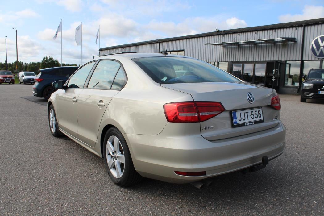 VOLKSWAGEN Jetta 2015