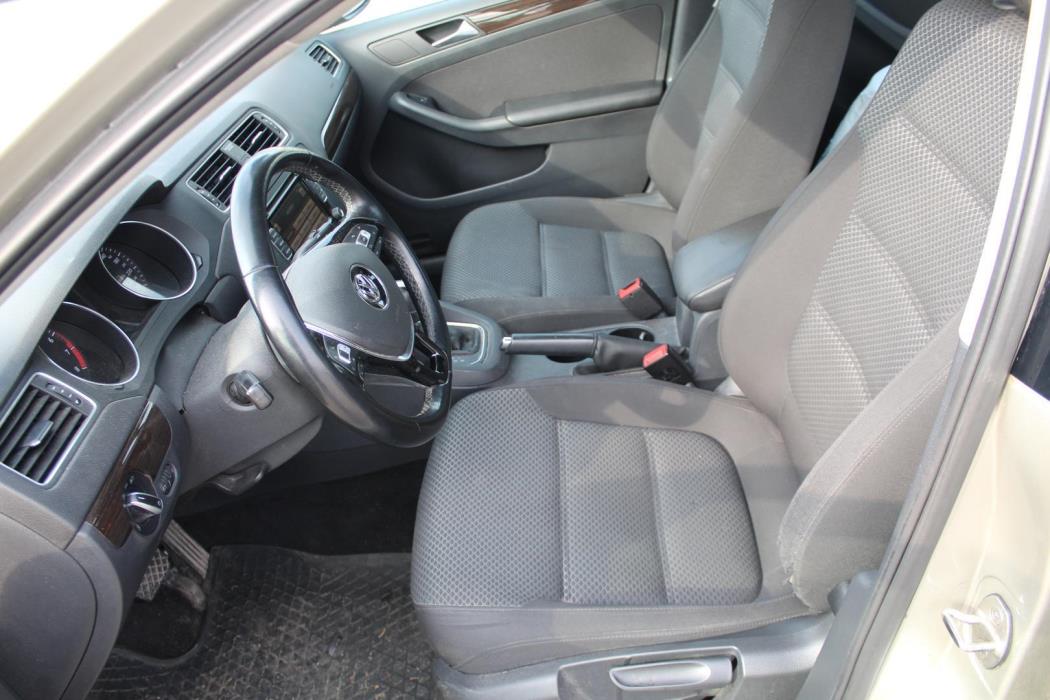 VOLKSWAGEN Jetta 2015
