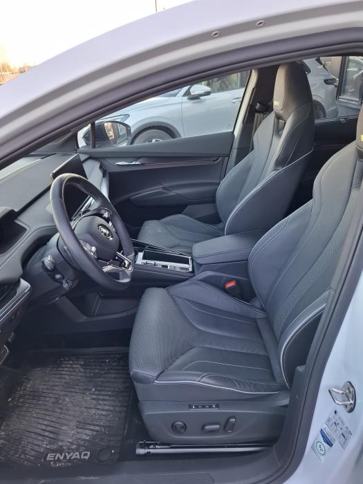 SKODA Enyaq 2023
