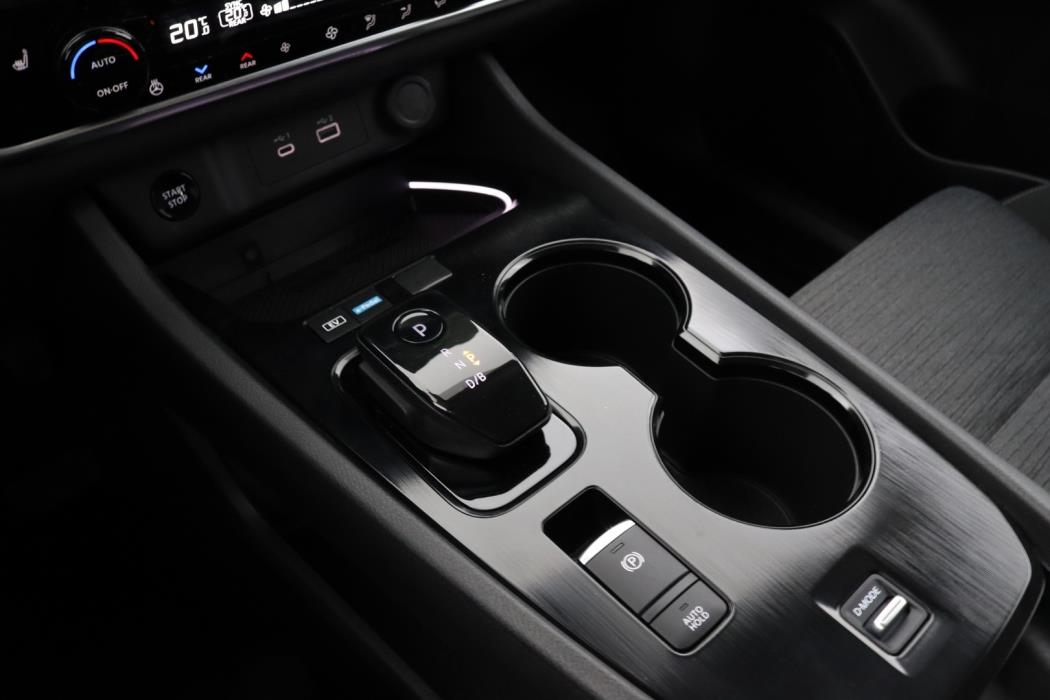 NISSAN X-Trail 2025
