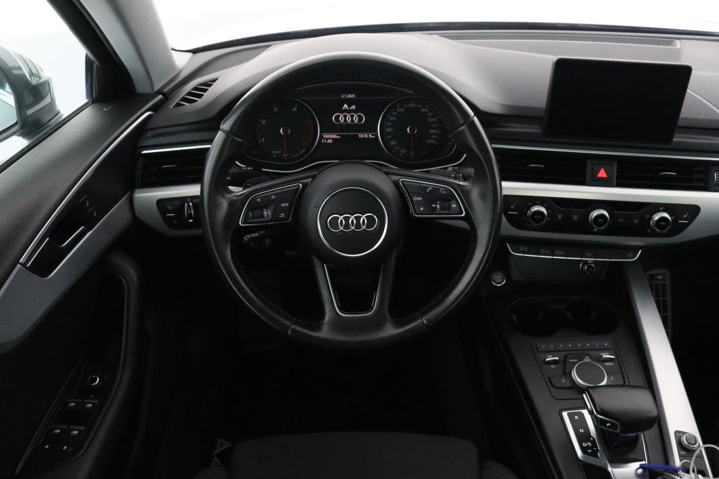 AUDI A4 2016