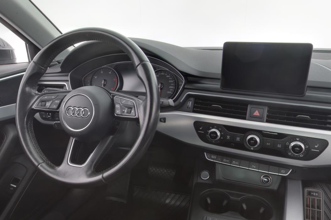 AUDI A4 2016