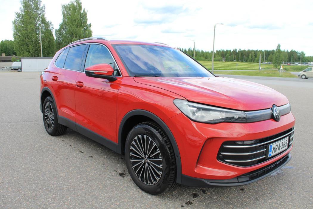 VOLKSWAGEN Tiguan 2024