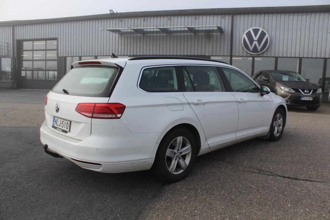 VOLKSWAGEN Passat 2019