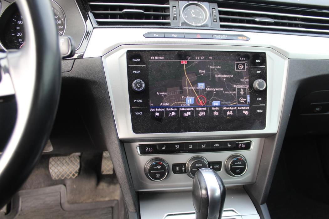 VOLKSWAGEN Passat 2019