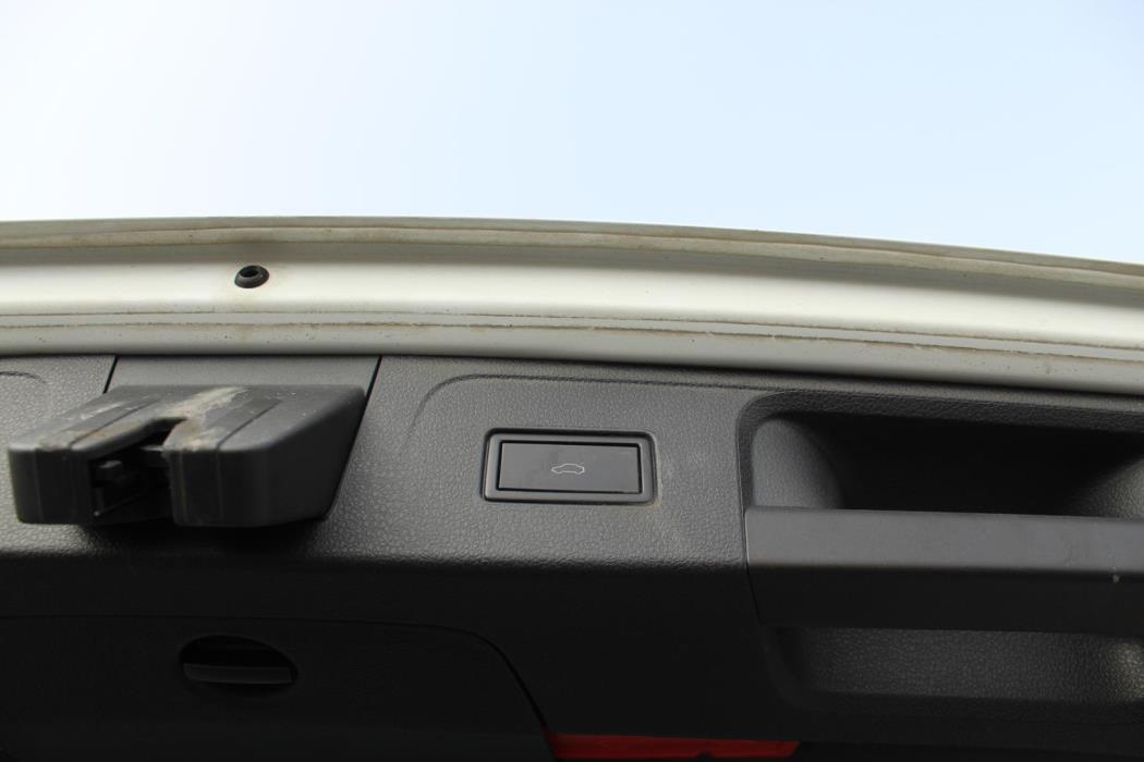 VOLKSWAGEN Passat 2019