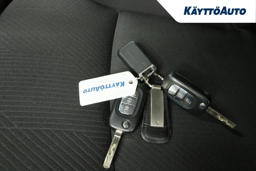 NISSAN Primastar 2023