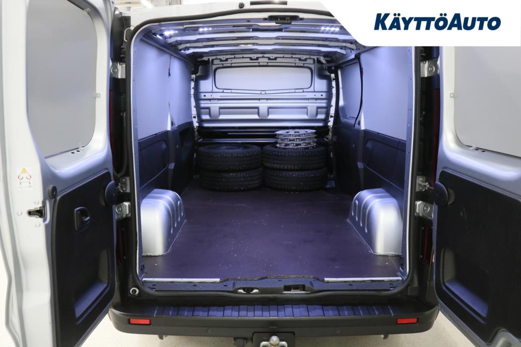 NISSAN Primastar 2023