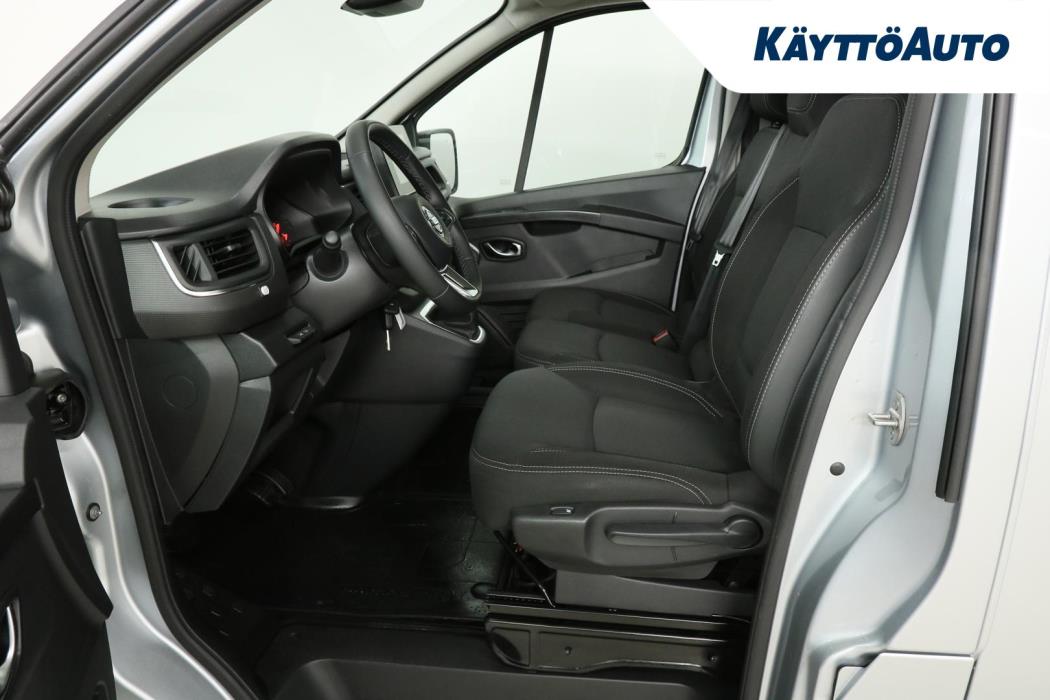 NISSAN Primastar 2023