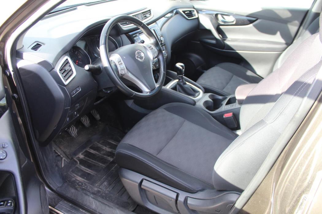 NISSAN Qashqai 2015