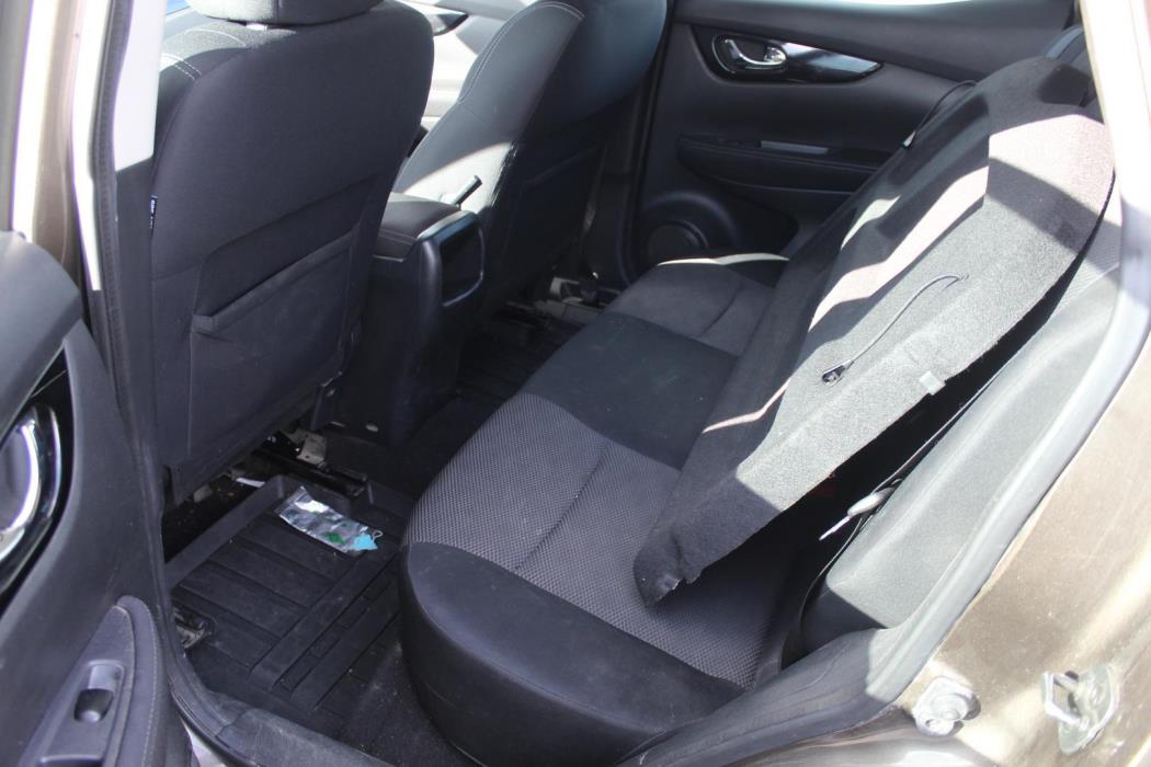NISSAN Qashqai 2015