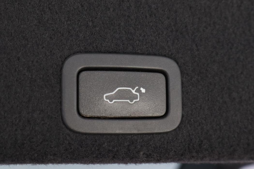 VOLVO XC60 2017
