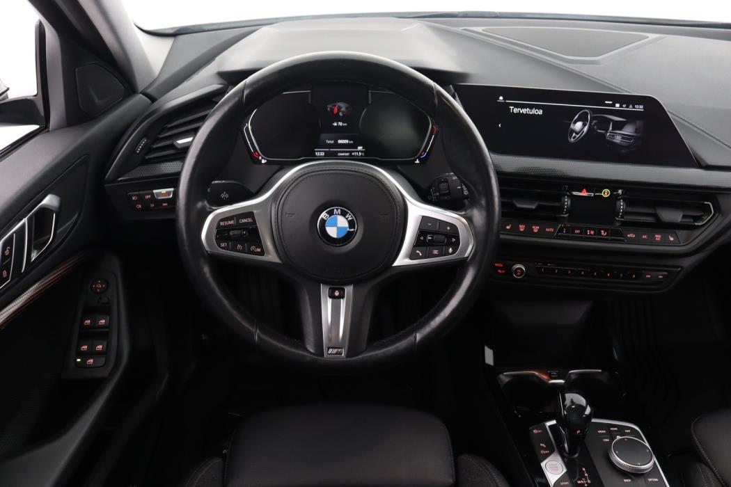 BMW 118 2021