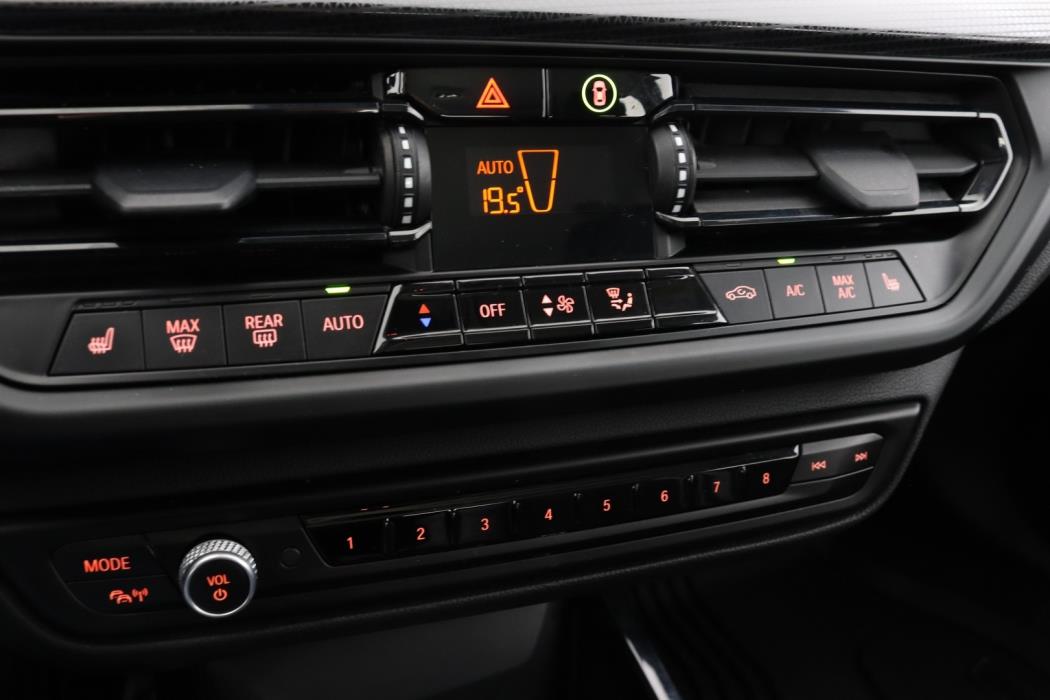 BMW 118 2021