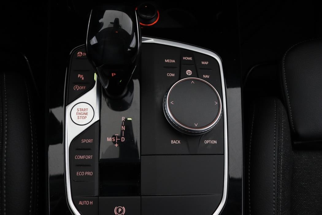 BMW 118 2021