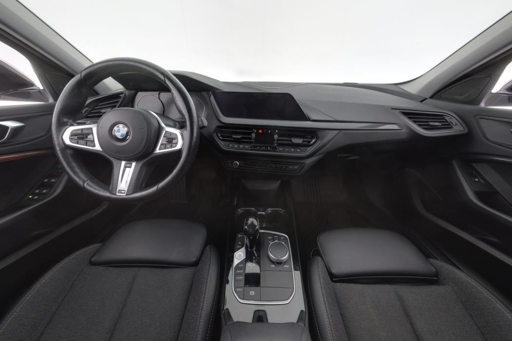 BMW 118 2021